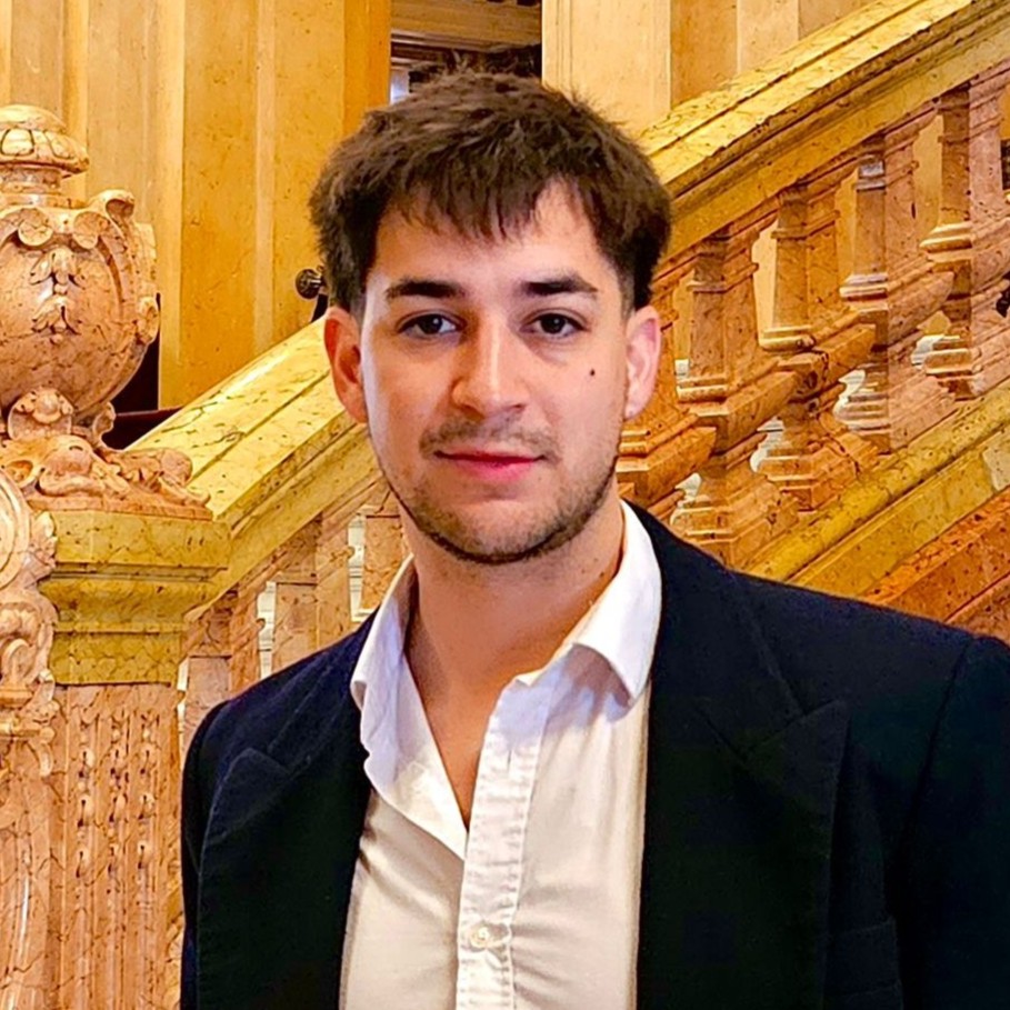 Gastón Reyna